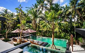 Villa Aruna By Balisuperhost